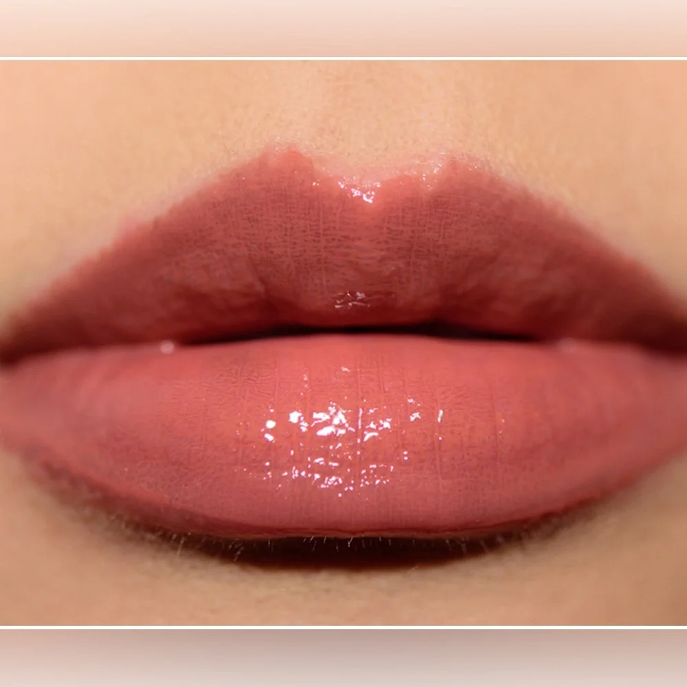 MAC SPICE LIPGLASS. NEW IN BOX.